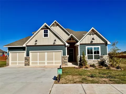 10001 NW 98th St, Yukon, OK 73099