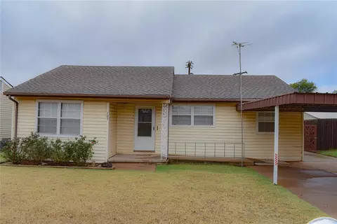 105 N Blackburn Blvd, Elk City, OK 73644