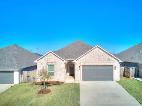 8217 NW 151st St, Edmond, OK 73013