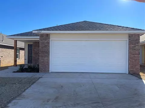 11612 SW 12th St, Yukon, OK 73099