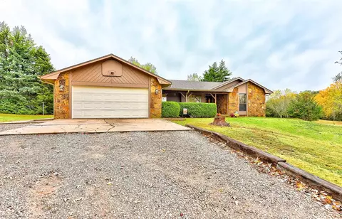 25 Whispering Meadows Rd, Shawnee, OK 74804
