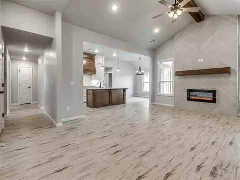 513 Kings Ct, Tuttle, OK 73089