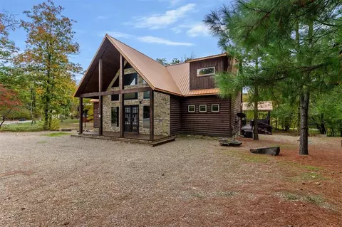 40 Pickleberry Trl, Broken Bow, OK 74728