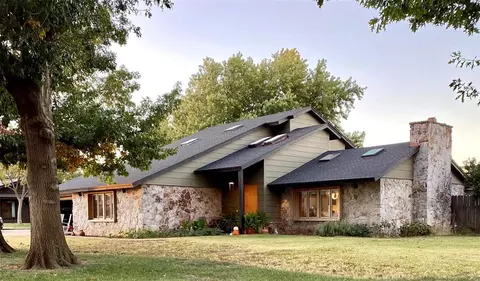 2601 Sunset Dr, Clinton, OK 73601
