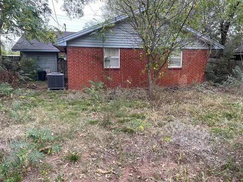 1203 E Wayne St, Shawnee, OK 74801 photo 4