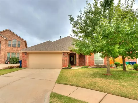 3304 NW 176th St, Edmond, OK 73012