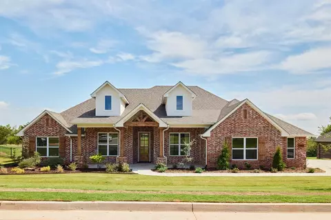 9100 Prairie Valley Dr, Mustang, OK 73064