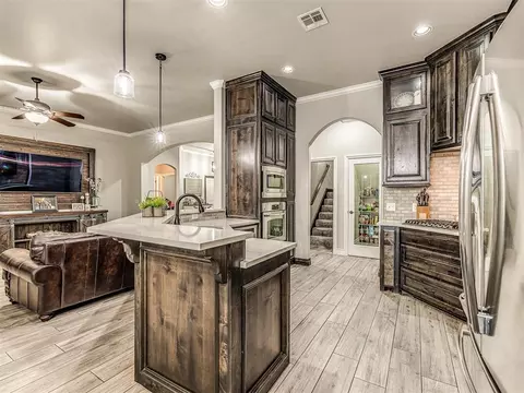 912 Ryan Rd, Moore, OK 73160 photo 9