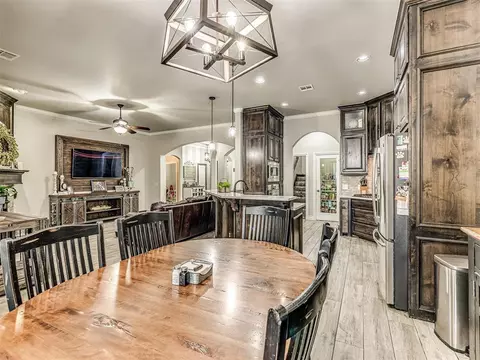912 Ryan Rd, Moore, OK 73160 photo 8