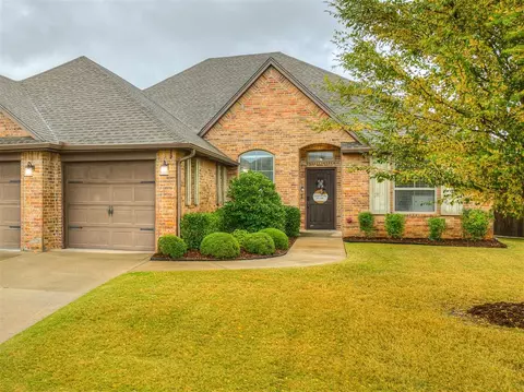 912 Ryan Rd, Moore, OK 73160 photo 3