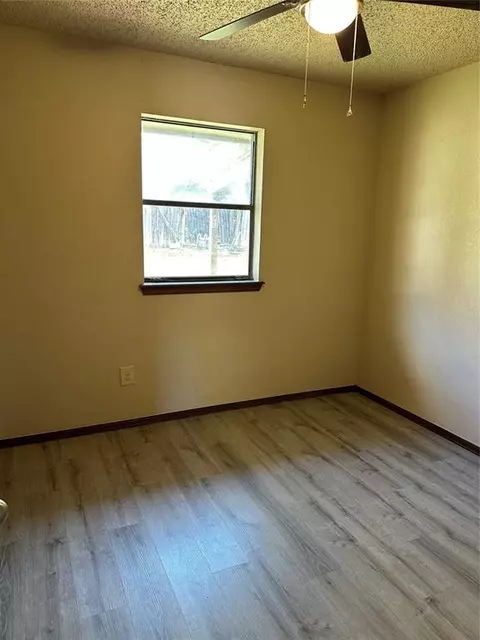 329 Robbin Cir, Noble, OK 73068 photo 12