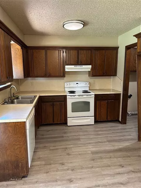 329 Robbin Cir, Noble, OK 73068 photo 9