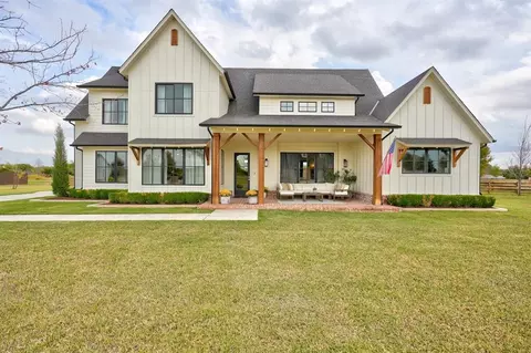 1615 Walnut Way, Goldsby, OK 73093