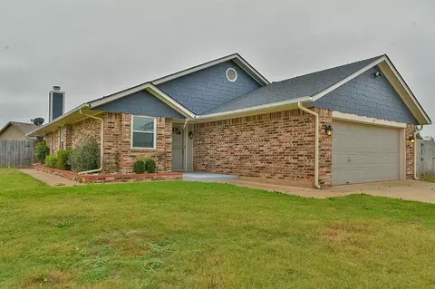 302 Twisted Branch Way, Mustang, OK 73064