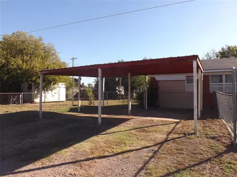223 SE 3rd St, Tipton, OK 73570 photo 27