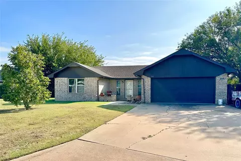 1528 Tyler St, Altus, OK 73521