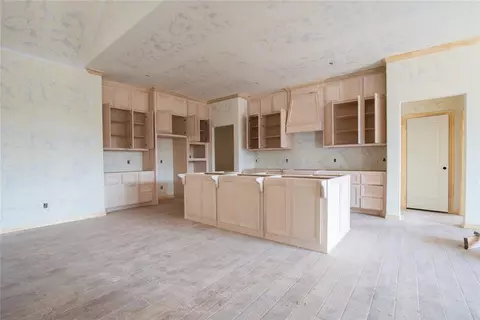 9750 Blue Bonnet Blvd, Edmond, OK 73025