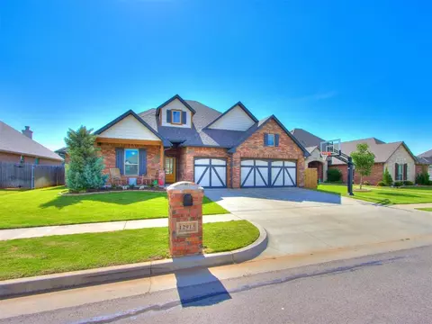 12913 Red Spruce Cir, Oklahoma City, OK 73142