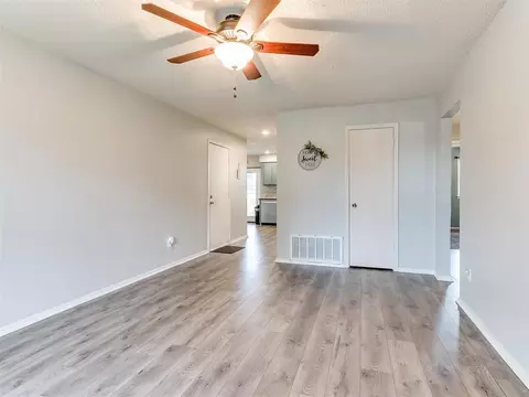 22 NE 3rd St, Tuttle, OK 73089 photo 10