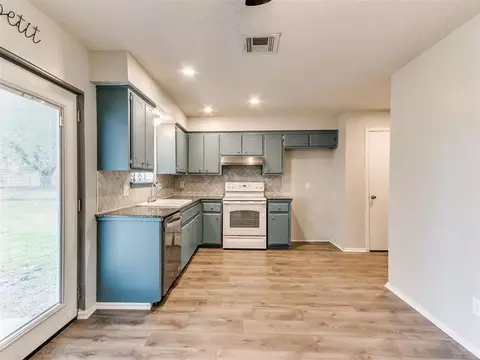 22 NE 3rd St, Tuttle, OK 73089 photo 31