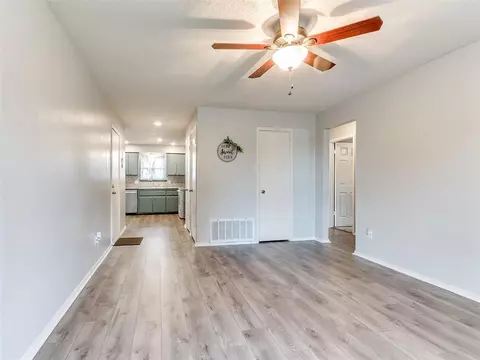 22 NE 3rd St, Tuttle, OK 73089 photo 12