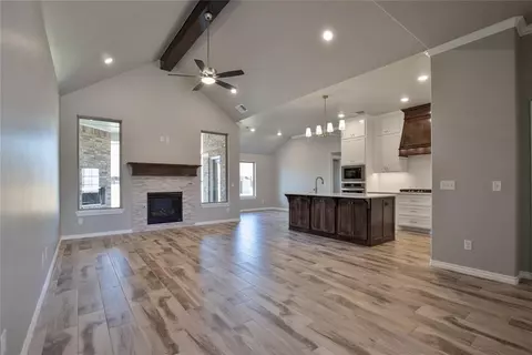 9309 NW 118th Ter, Yukon, OK 73099