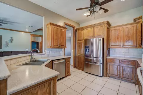 615 Juniper Ln, Tuttle, OK 73089 photo 15