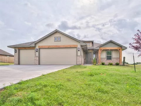 2758 Sherwood Ct, Newcastle, OK 73065