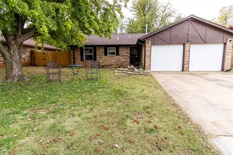 1130 W Gladys Way, Mustang, OK 73064