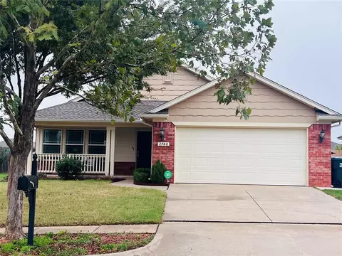 2740 Red Fish Rd, Norman, OK 73069