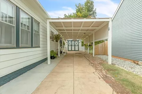 505 Park Pl, Guthrie, OK 73044 photo 3