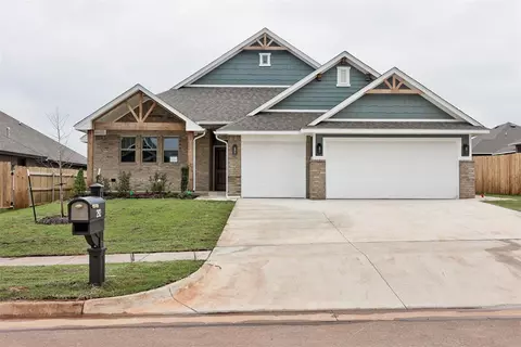 2921 SE 24 St, Moore, OK 73160