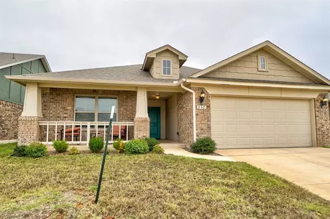 232 Evermore Ln, Yukon, OK 73099 photo 8