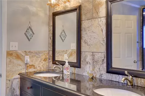 126 Hunter Dr, Ada, OK 74820 photo 23