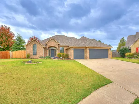 21566 Plum Grove Ave, Edmond, OK 73012