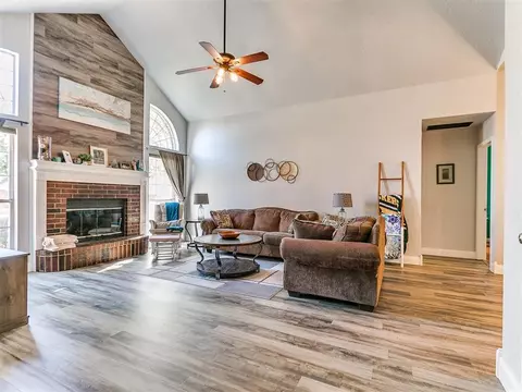 805 Old Bugle Rd, Edmond, OK 73003 photo 31