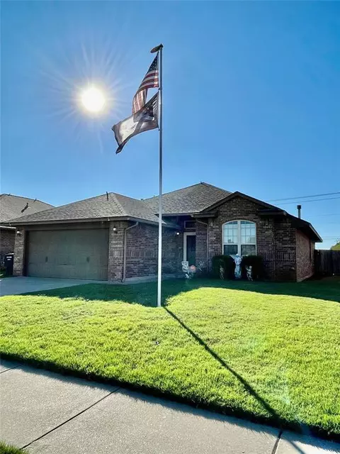 4417 Boardwalk Ave, Moore, OK 73160