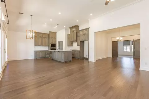 223 Alamosa Rd, Norman, OK 73069