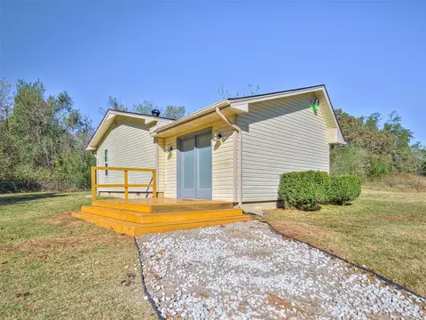 307 N 9th St, Mcloud, OK 74851 photo 3