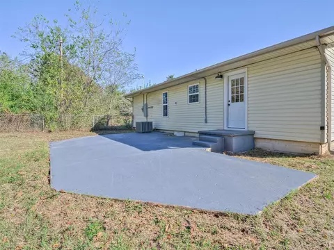 307 N 9th St, Mcloud, OK 74851 photo 30