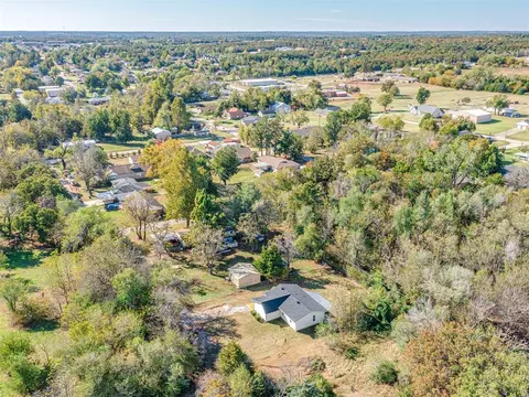 307 N 9th St, Mcloud, OK 74851 photo 38