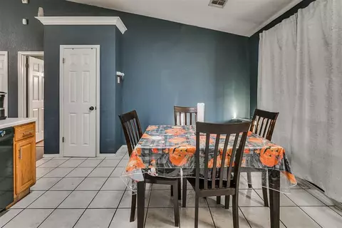 853 Camelot Dr, Moore, OK 73160 photo 20