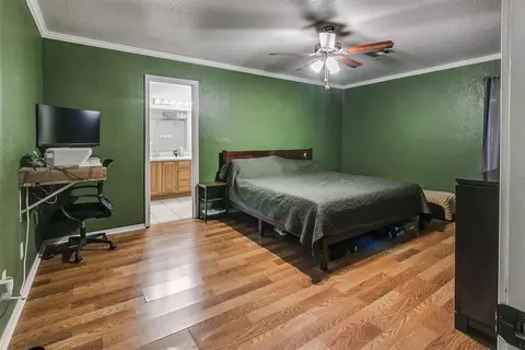 853 Camelot Dr, Moore, OK 73160 photo 9
