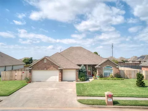 13801 Robinson Ct, Oklahoma City, OK 73170