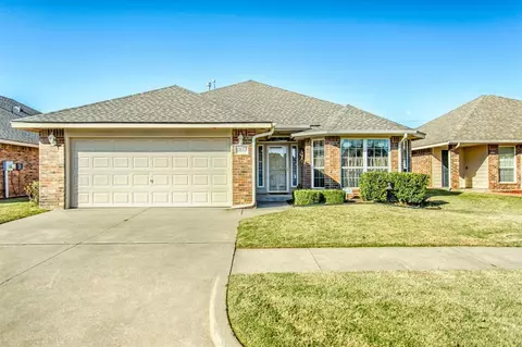 17633 Cobalt Ave, Edmond, OK 73012
