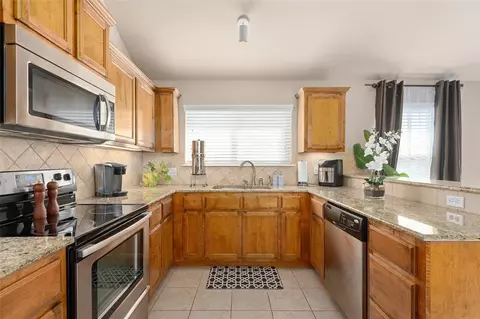 712 Apple Tree Ln, Moore, OK 73160 photo 5