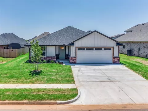 11712 SW 47th Pl, Mustang, OK 73064