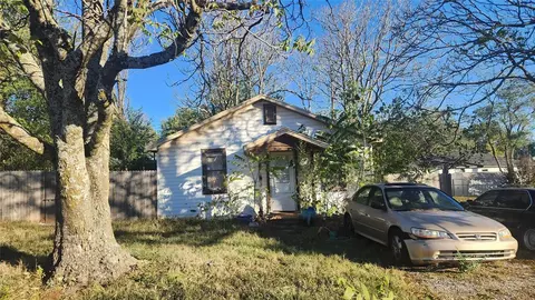 313 SE 2nd St, Blanchard, OK 73010