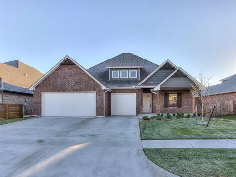 14012 Kamber Dr, Yukon, OK 73099
