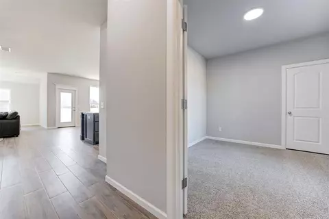 512 Cantebury Dr, Tuttle, OK 73089 photo 23